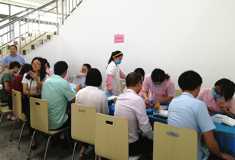 世界杯官网线上平台公司开展2019年员工大型体检活动