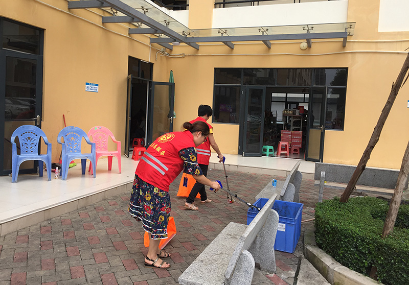 “志愿服务在行动 文明花香满世界杯官网线上平台” —记惠州世界杯官网线上平台“讲文明 爱卫生”志愿服务活动